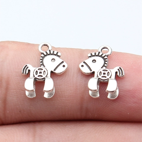 Retro Zinc Alloy Horse Charm Pendant Lucky Coin Pattern DIY Jewelry Making Accessory For Necklace Bracelet Animal Pendant