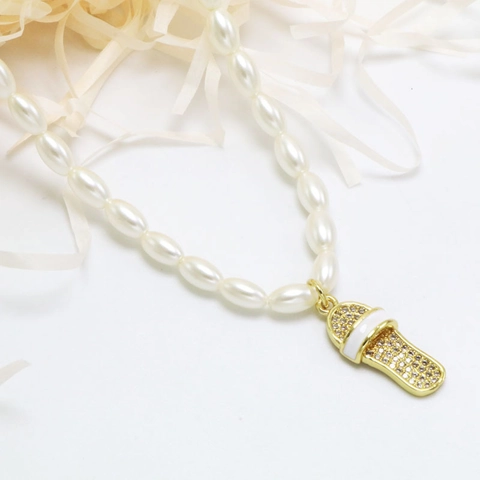 Vintage Kunstparelketting Voor Dames Vergulde Legering Strass Pantoffel Jezus Kruis Hanger Ins Mode Sieraden