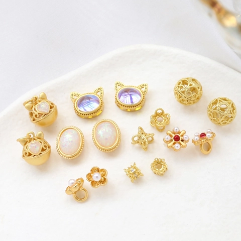 Diy Abalorios de Oro de Arena para Pulseras Cuentas Flor Hueca Gato Corazón Diamantes de Imitación Perla Artificial Colgantes