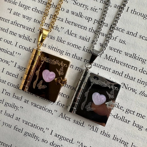 Collana Locket Libro a Cuore in Acciaio al Titanio Vintage con Farfalla Incisa Ciondolo Apribile Oro Argento Gioielli Regalo