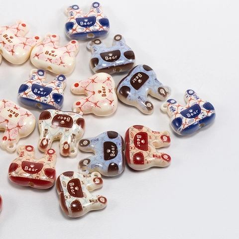 Perle in Acrilico a Forma di Orso Cartone Animato per Creazione Gioielli Fai da Te Ciondoli Design Grembiule per Pendenti Borse Catene Cellulari
