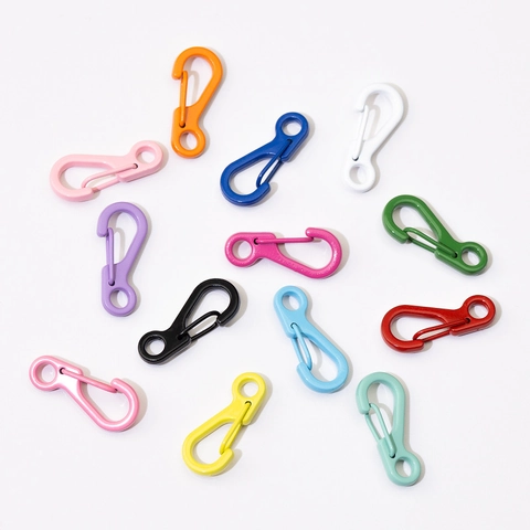 Colorful Alloy Carabiner Snap Hook For Keychain DIY Bag Accessories Painted Metal Spring Gate Clasp Findings For Crafting