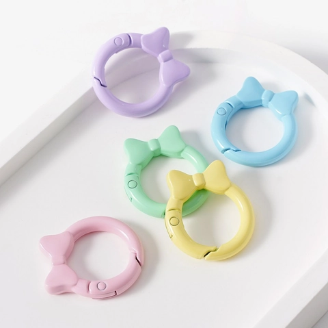Anello a Molla in Lega Laccata con Fiocco Colori Macaron Anello Aperto per Portachiavi Borsa Fai da Te Creazione Gioielli Accessori Stile Dolce