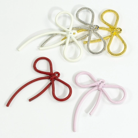 DIY Legering Strik Hangers Gelakt Bow Tie Charms Voor Sieraden Maken Sleutelhanger Telefoon Ketting Decoratie Multi Kleuren