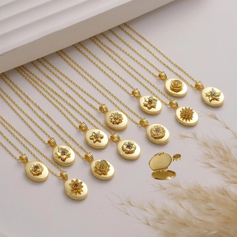Vintage 14K Gold Plated Copper Oval Floral Locket Necklace With Rhinestone Birth Flower Photo Pendant For Mother's Day Women Gift