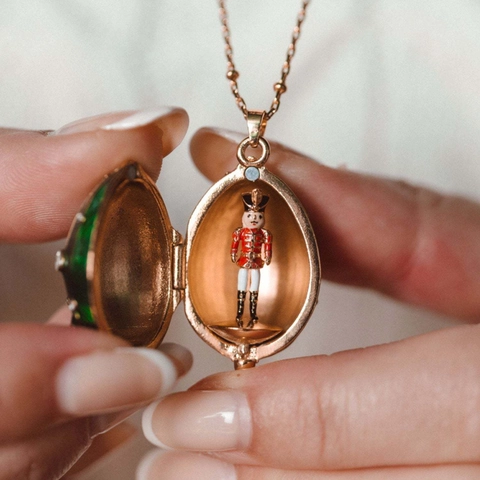 Vintage Faberge Style Openable Egg Pendant Necklace Copper Enamel Rhinestone Carousel Bird Soldier Heart Animal Women Jewelry Gift