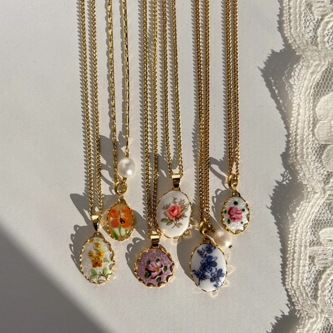 Vintage Enamel Floral Print Heart Oval Pendant Necklace For Women Bohemian Gold Plated Copper Rose Flower Jewelry Gift