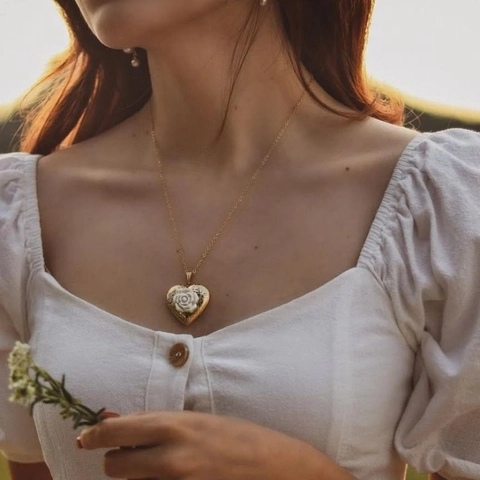 Vintage Koperen Roos Camee Medaillon Halsketting Hart Ovaal Reliëf Foto Hanger Sieraden Voor Vrouwen Elegante Retro Kettingen