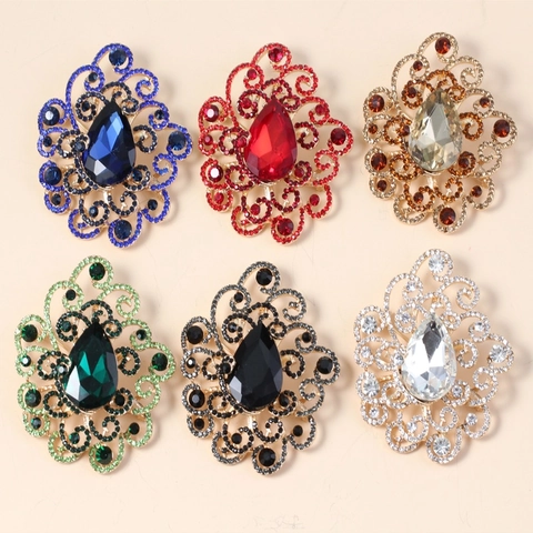 Vintage Barock Legierung Strass Tropfen Brosche Anhänger Luxuriöse Antikgold Hohl Brosche Für Damen Party Schmuck