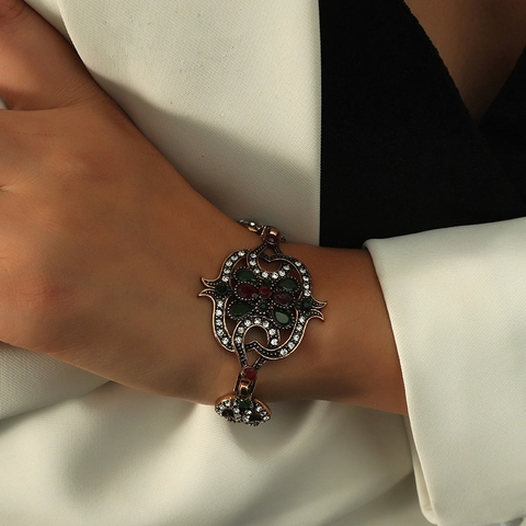 Pulsera de Aleación Étnica Vintage para Mujer Bohemio Oro Antiguo Hueco Incrustado con Diamantes de Imitación Rojos Verdes Joyería