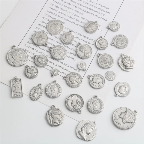 Vintage Stainless Steel Queen Elizabeth II Coin Pendants Antique Relief Portrait Charms For DIY Necklace Bracelet Making