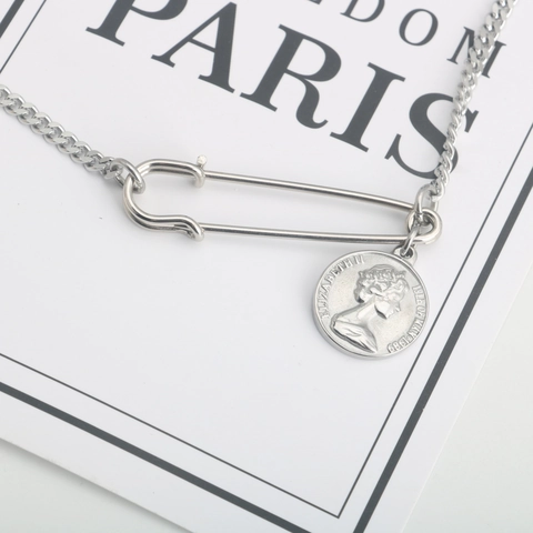 Retro Silver Titanium Steel Safety Pin And Coin Pendant Necklace For Men Women Punk Curb Link Chain Fashion Jewelry Necklaces