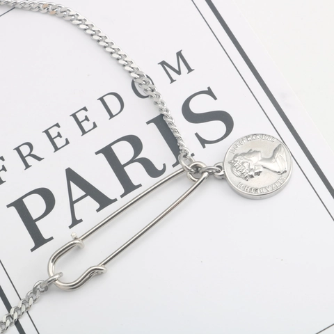 Retro Silver Titanium Steel Safety Pin And Coin Pendant Necklace For Men Women Punk Curb Link Chain Fashion Jewelry Necklaces