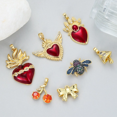 Kupfer Zirkonia Emaille Herz Biene Pilz Kirsche Schleife Anhänger Für DIY Schmuckherstellung Goldene Halskette Armband Charms