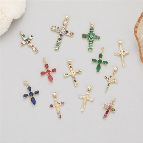 Ciondolo a Croce in Zirconia Placcato Oro 14K in Ottone DIY per Collana Bracciale Creazione Gioielli Charm Crocifisso Religioso Donna