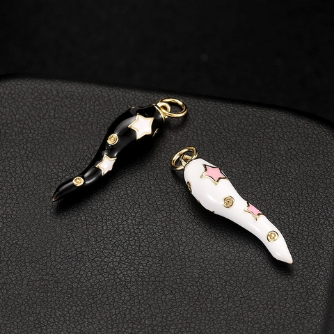 Pastoral Copper Cornicello Horn Pendant Lucky Chili Shape Enamel Star Pattern Gold Plated Women DIY Necklace Accessory