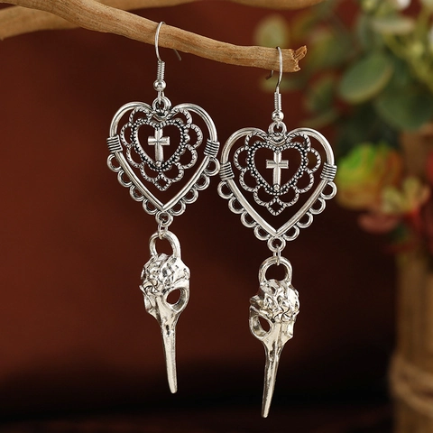 Boucles d'Oreilles Gothiques en Alliage Argent Antique Crâne de Corbeau Avec Cœur Croix Punk Halloween Bijoux Femme