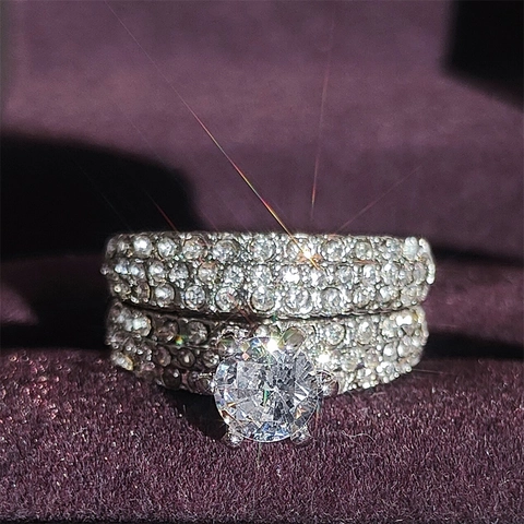 Luxe Legering Strass Bruiloft Ring Set Voor Vrouwen Zilver Rond Geslepen Hoofdsteen Pave Stapelbaar Verloving Sieraden
