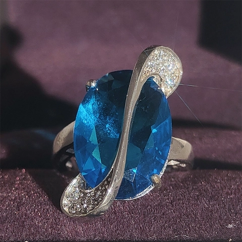 Anello in Rame Minimalista con Strass Blu Ovale per Donna Placcato Argento Geometrico Pietra Arcobaleno Gioielli Moda