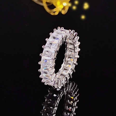 Luxury Copper Eternity Ring Full Baguette Cut Rhinestone Inlaid Wedding Band For Women Elegant Jewelry Ring Pink Black White