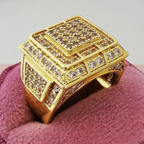 Bague Carrée Luxueuse en Cuivre Avec Strass pour Hommes Hip Hop Mode Plaqué Or Géométrique Bague Homme Bijoux