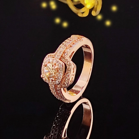 Luxury 14K Rose Gold Plated Copper Ring For Women Champagne Zirconia Halo Engagement Wedding Band Fashion Jewelry Gift