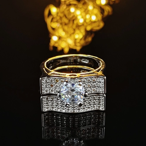 Luxus Kupfer Strass Verlobungsring Set Für Damen Silber Farbe Rund Simulation Diamant Hochzeitsband Mode Finger Schmuck
