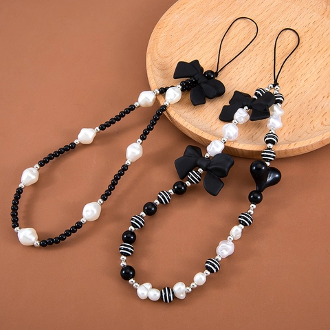 Bijou de Téléphone Y2K Perlé Noir et Blanc Fait Main Cœur Papillon Dragonne pour Femme Appareil Photo CCD Sangle Accessoires Tech