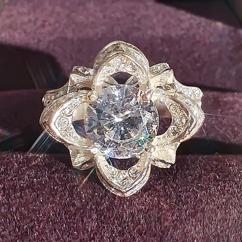 Elegant Rose Flower Copper Ring For Women Zirconia Inlaid Fashion OL Style Silver Tone Flower Decorative Jewelry Gift