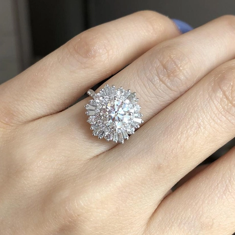 Luxurious Copper Zirconia Sunflower Snowflake Engagement Ring For Women High Carbon Diamond Sunburst Finger Ring For Wedding Party Jewelry Gift