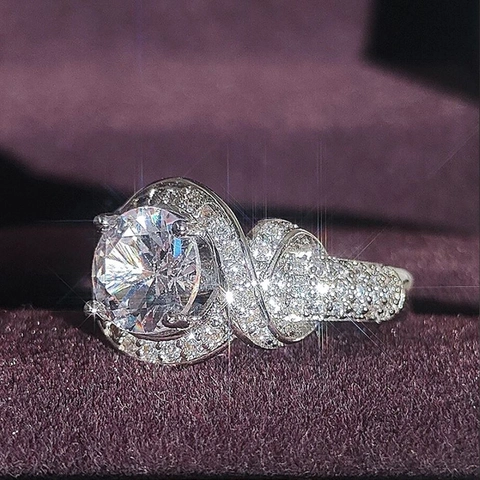 Lujoso Conjunto de Anillos de Cobre Halo Redondo Con Zirconita Banda Torsatada Joyas de Boda para Mujer Anillos Plateados