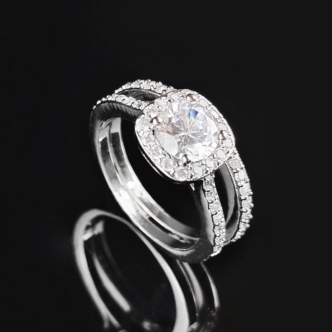 Juego de 2 Anillos de Cobre y Circón de Lujo para Mujer Halo Redondo Zirconia Compromiso Boda Plateado Sortijas