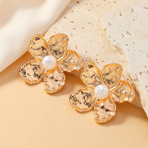 Vintage Alloy Faux Artificial Pearl Leaf Flower Conch Stud Earrings For Women Retro Light Luxury Gold Silver Geometric Earrings Jewelry