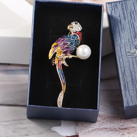 Vintage Alloy Enamel Parrot Brooch For Women Men Rhinestone Animal Shape Artificial Pearl Pendant Cloisonne Pins Jewelry Gift