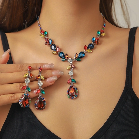 Vintage Alloy Rhinestone Flower Leaf Pendant Necklace Earrings Set For Women Statement Bohemian Artificial Pearl Jewelry Set
