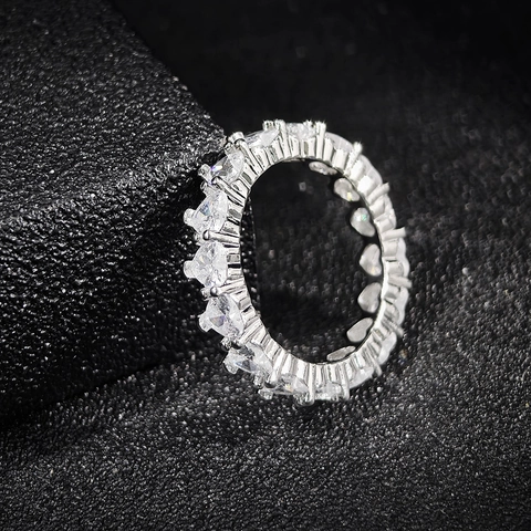 Elegant Heart Shaped Cubic Zirconia Eternity Ring For Women Silver Plated 925 Sterling Silver Romantic Jewelry Finger Ring