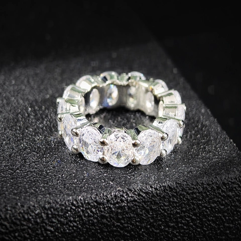 Oval Cut Cubic Zirconia Eternity Band Ring For Women Copper Gold Plated Full Circle Inlaid Finger Ring Wedding Jewelry