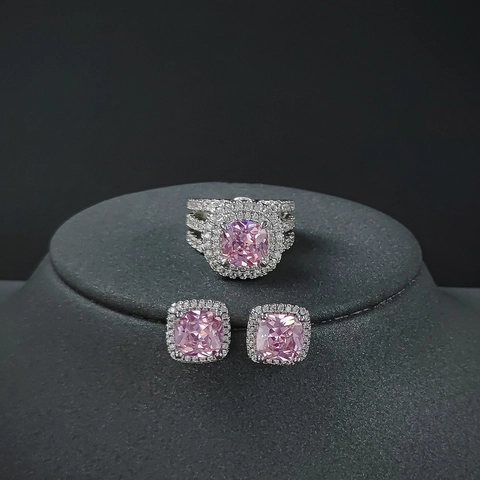 Luxury Copper Zirconia Jewelry Set Cushion Cut Halo Ring And Stud Earrings For Women Wedding Party Elegant Jewelry Set
