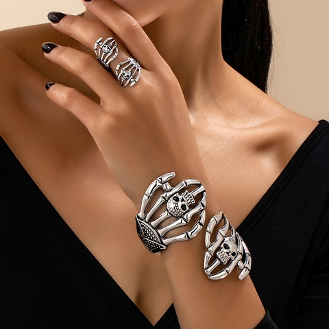 Bijoux Gothiques Punk Main de Squelette et Crâne en Alliage Argent Antique Bracelet Ouvert et Bague Réglable pour Femmes