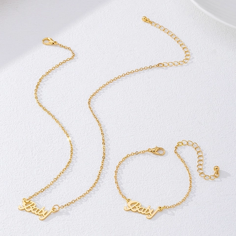 Women Fashion Alloy Gold Plated Jewelry Set Minimalist Baby Letter Pendant Necklace And Bracelet Set For Girls Elegant Jewelry Gift
