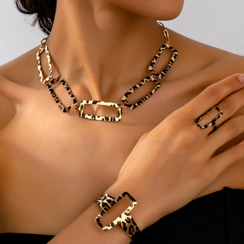 Trendy Leopard Print Geometric Quadrilateral Open Ring Bracelet Necklace Jewelry Set For Women Retro Gold Alloy Accessories