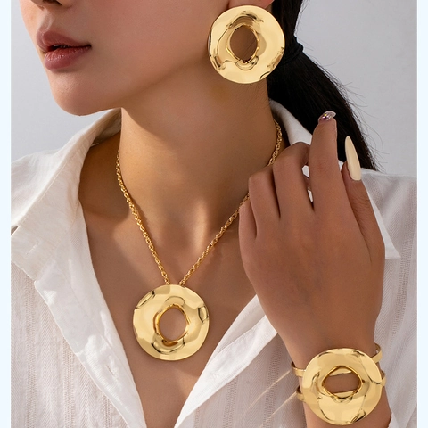 Golden Alloy Geometric Hollow Circle Necklace Earrings And Bracelet For Women Organic Hammered Texture Fashion Accessory