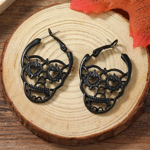 Gothic Alloy Skeleton Skull Hoop Earrings With Heart Shaped Eyes Hollow Out Punk Fashion Jewelry For Halloween Women Gift