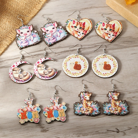 Mother's Day Wooden Dangle Earrings Cute Cartoon Animal Cat Giraffe Pig Otter Snail Mom Artistic Hand Painted Jewelry Gift