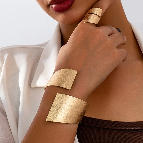 Bracciale E Anello In Lega Opaca Oro Irregolare Da Donna Accessori Per Gioielli Alla Moda Geometrici Minimalisti Regolabili