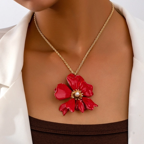 Collier Pendentif Fleur en Émail Alliage Vintage Avec Perle Artificielle Bijoux Style Cour Français Pour Femmes Mariage Fête