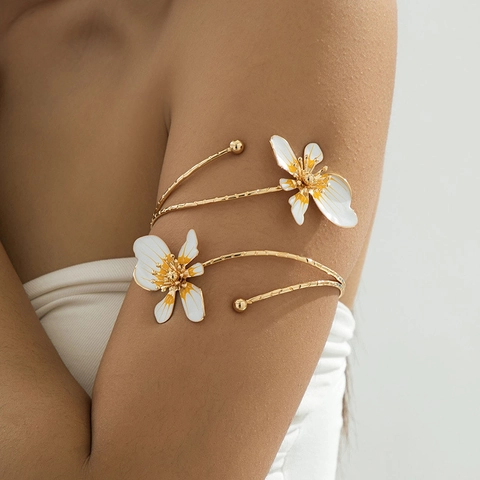 Boheems Emaille Bloem Bovenarm Manchet Spiraal Goud Open Armband Zinklegering Florale Bangle Voor Vrouwen Sieraden
