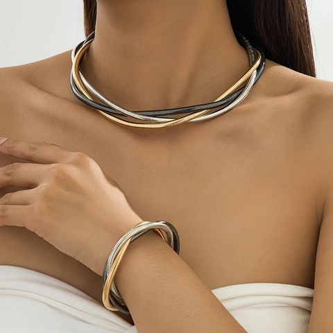 Ensemble Collier Et Bracelet Punk Multicouche Entrelacé Tricolore Chaîne Os De Serpent Pour Femmes Bijoux En Alliage