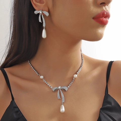 Strass Schleife Schmuckset Mit Künstliche Perle Wassertropfen Anhänger Halskette Und Ohrringe Für Damen Silber Hochzeit Party