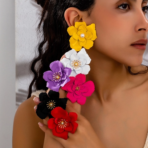 Boucles d'Oreilles Clous Fleur 3D Peintes Colorées Haut de Gamme Pour Femmes Bijoux en Alliage Floral Avec Strass